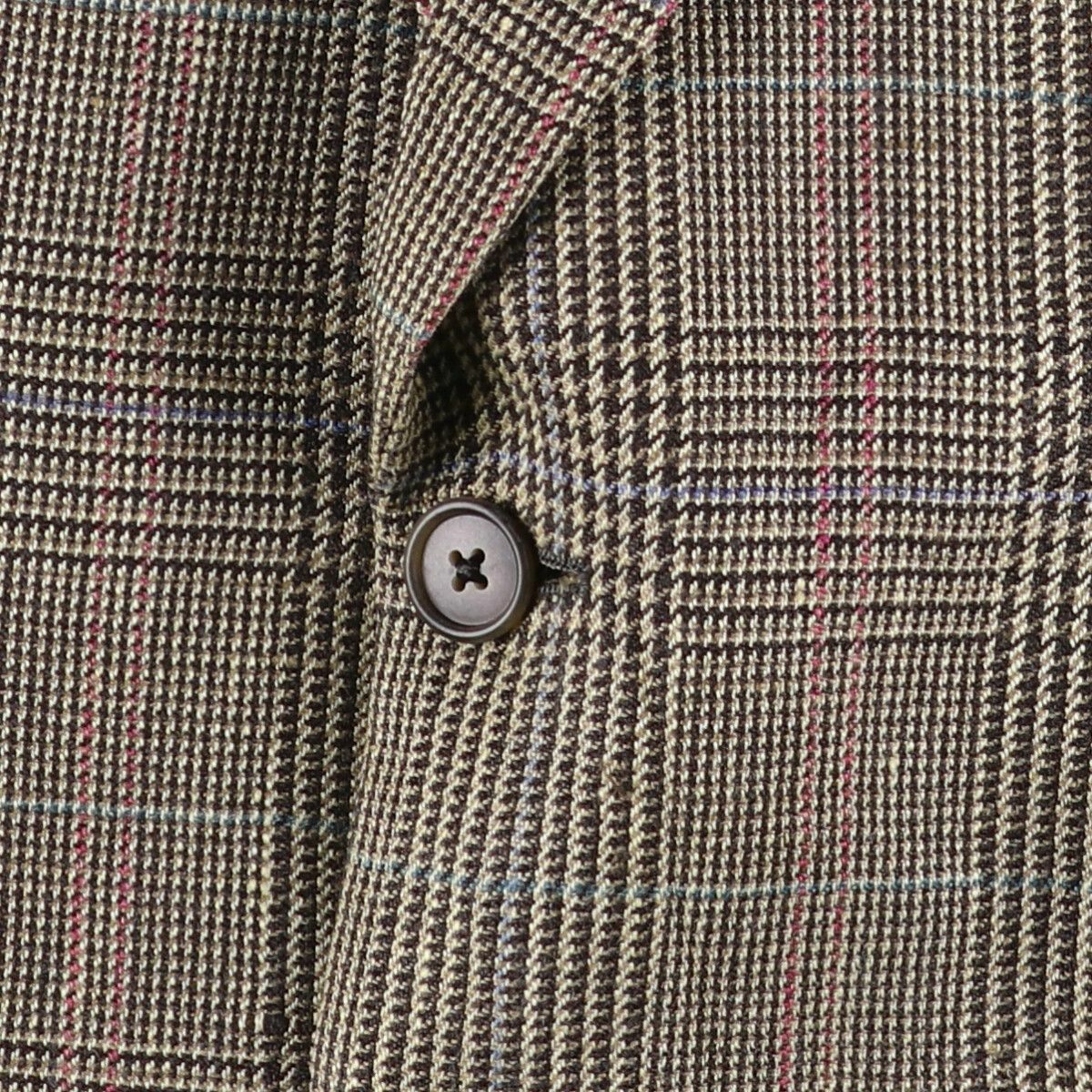 000002505443-08-m.jpg?t=