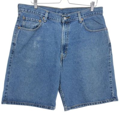 Levi's リーバイス 550 デニムショートパンツ　33 薄青　ワイド古着. Levi's リーバイス 550 デニムショートパンツ 33 薄青 ワイド