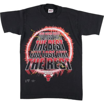 ヴィンテージ★シカゴ・ブルズ & ルーニー・テューンズ★コラボTシャツ 古着 NBA LOONEY TUNES ルーニーテューンズ CHICAGO BULLS